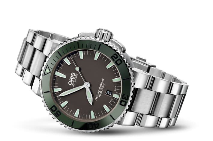 Image of Aquis Date